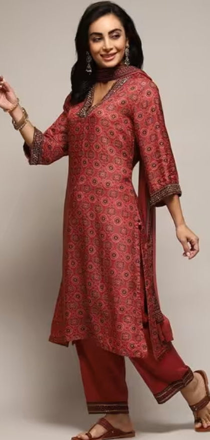 Anahi Biba red gaji silk skd