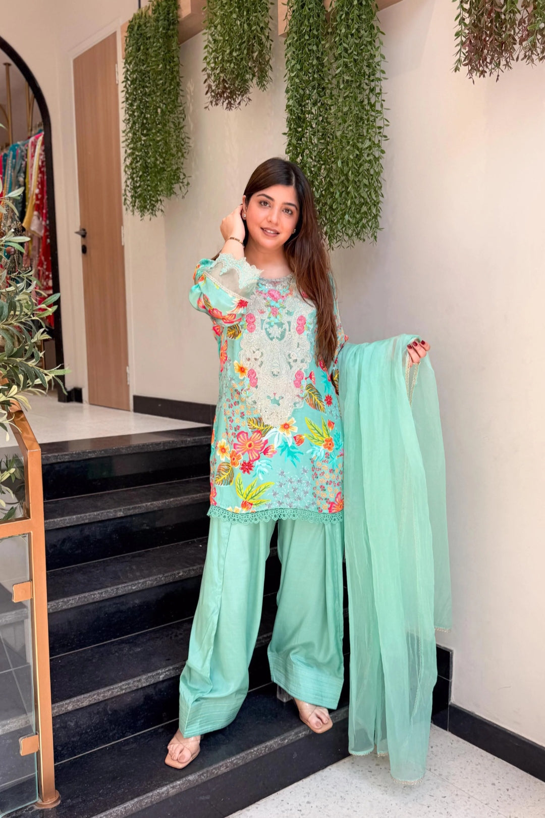 Rameen Farshi shalwar kurta set