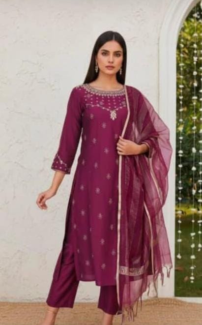 Minaz 3-Piece Suit