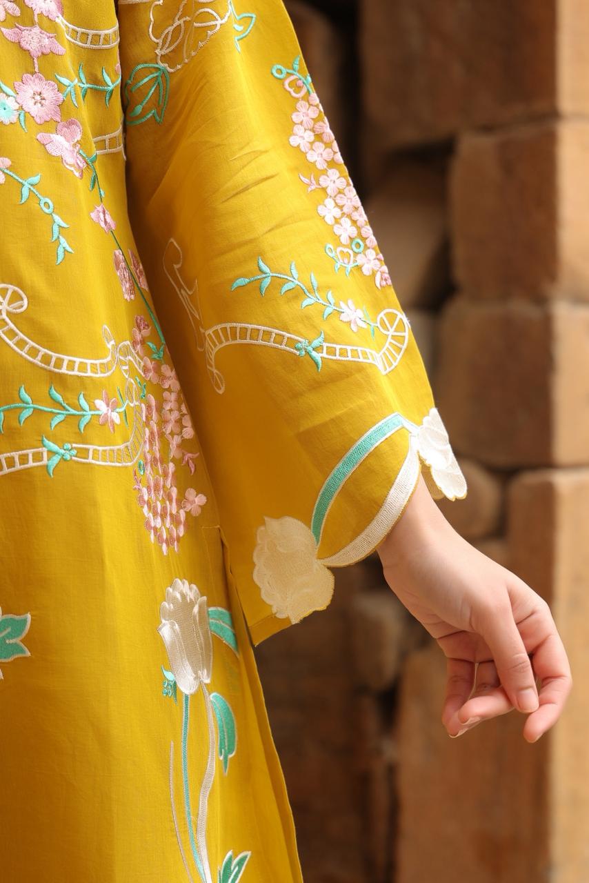 Embroidered Kurta Set with Straight Pants & Dupatta