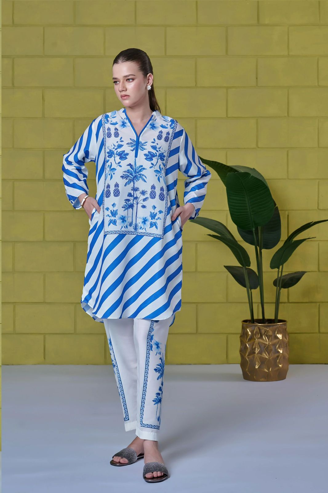 Inaya White And Blue Cord Set