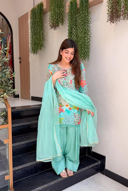 Rameen Farshi shalwar kurta set