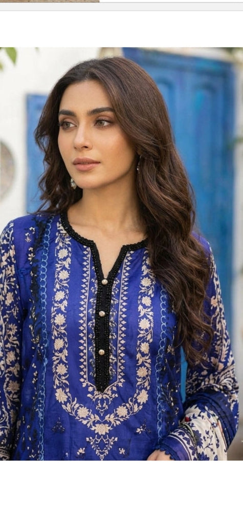 Urooj Pakistani style 3-Piece Suit