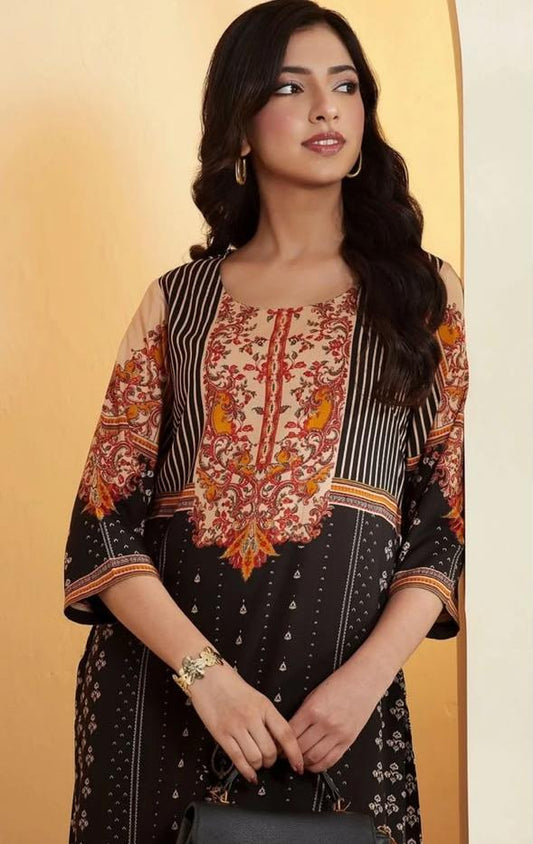 Maryam Black Straight Kurta with Contrast Yoke