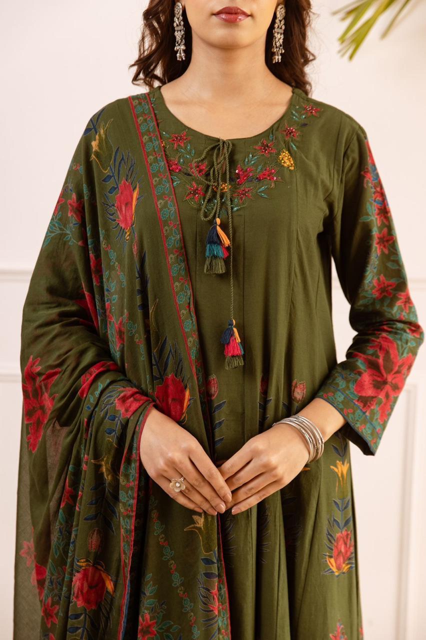Embroidery Green 3-Piece Suit