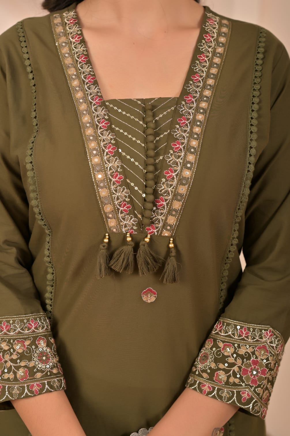 Hawa Green Embroidered Straight Kurta Set