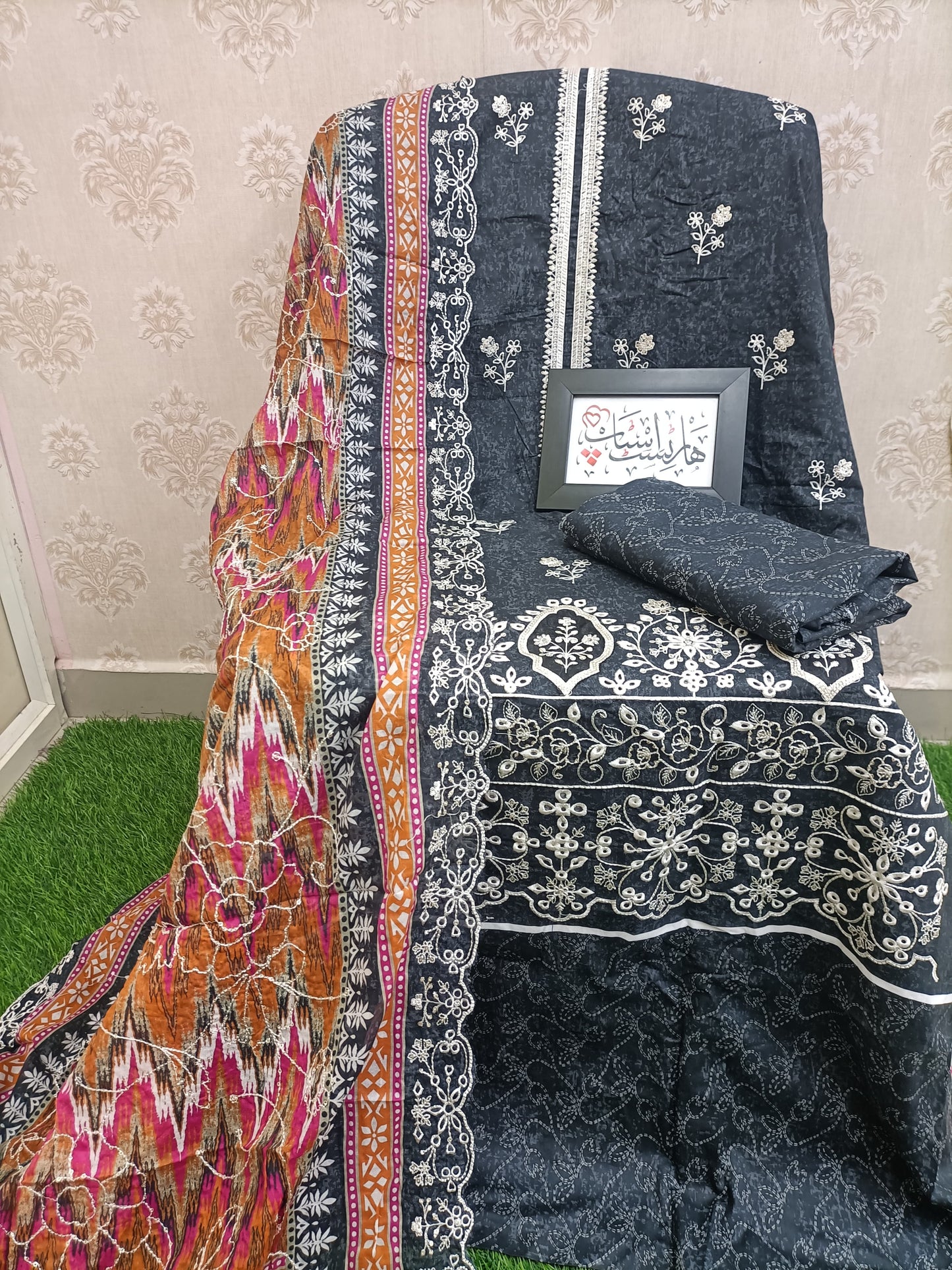 Unstitched Pakistani Embroidery 3-piece set