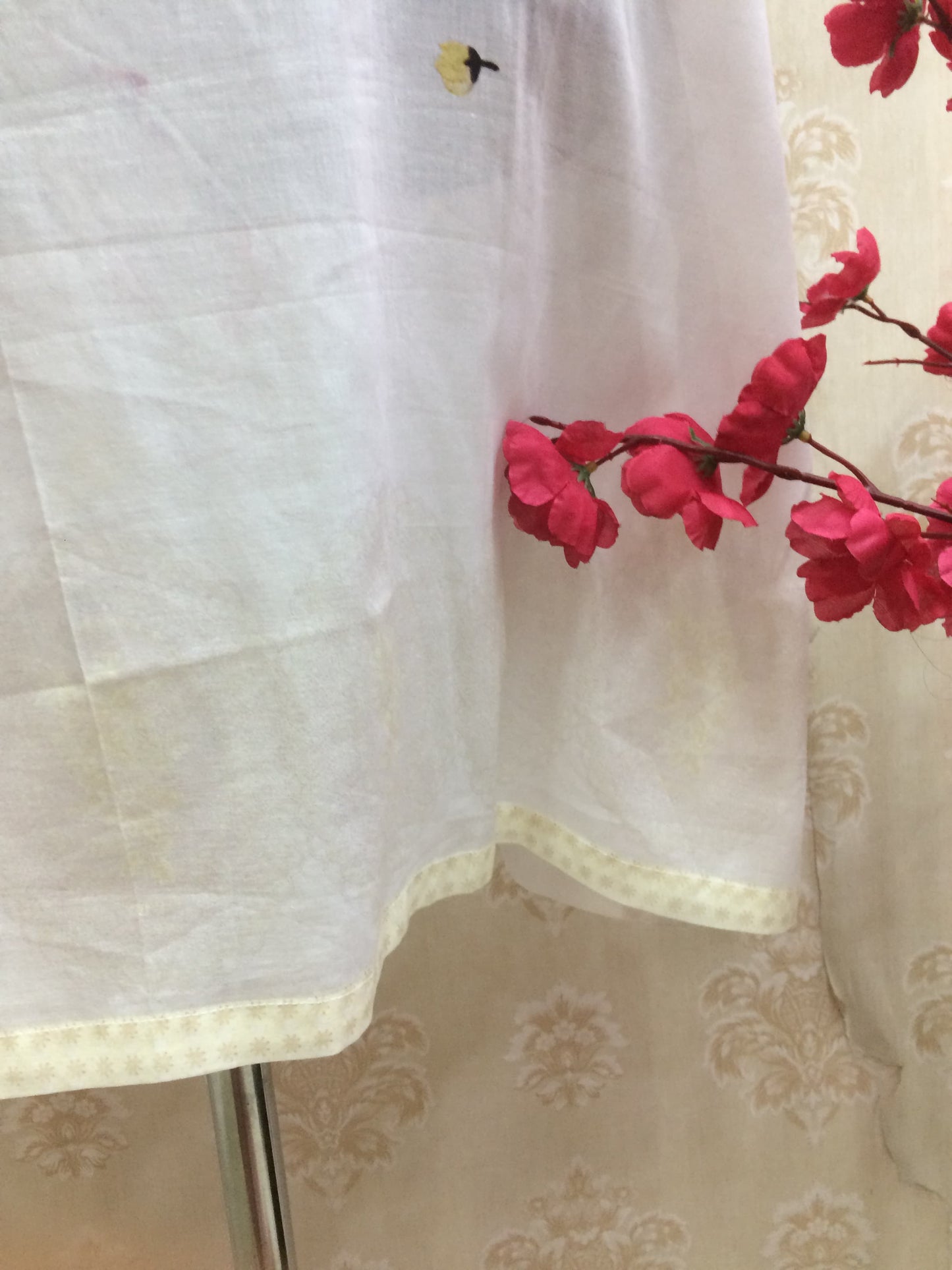 Elegant White Digital Print Kurti